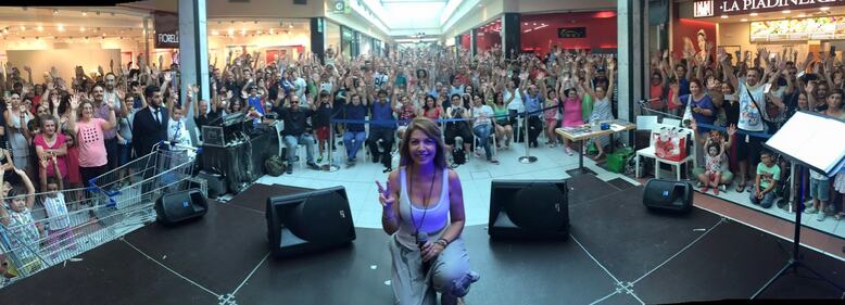 Cristina D'Avena, un'estate di concerti per l'Italia 2