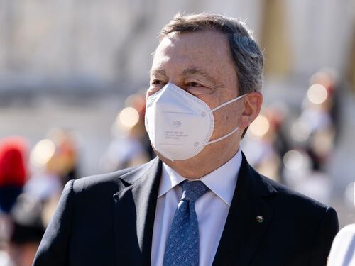 Il pressing di Draghi: lavori veloci in Parlamento