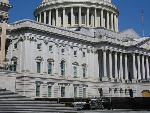 "È corrotto". Gli americani pronti alle armi contro il governo