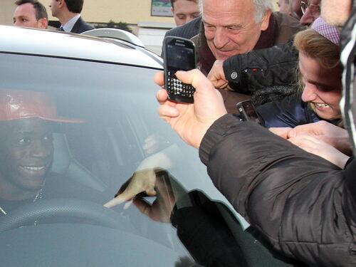 Basta una multa a Linate a scatenare il "Balo is back"