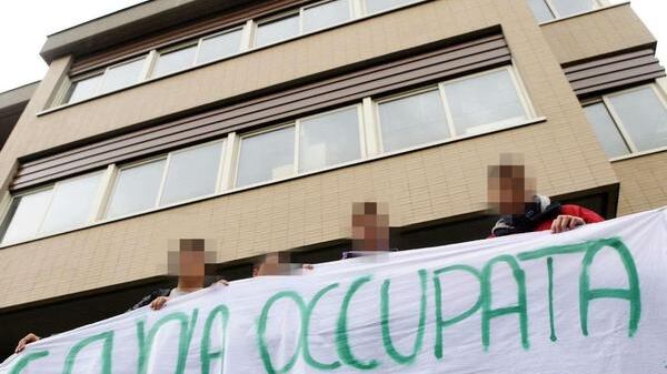 Liceo Russell in autogestione Studentessa in coma etilico