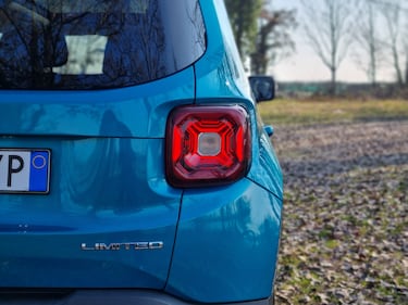 Jeep Renegade e-Hybrid, guarda le foto 5