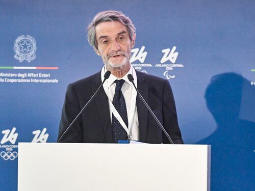 Il dualismo Fontana-Moratti ora inquieta la Lombardia