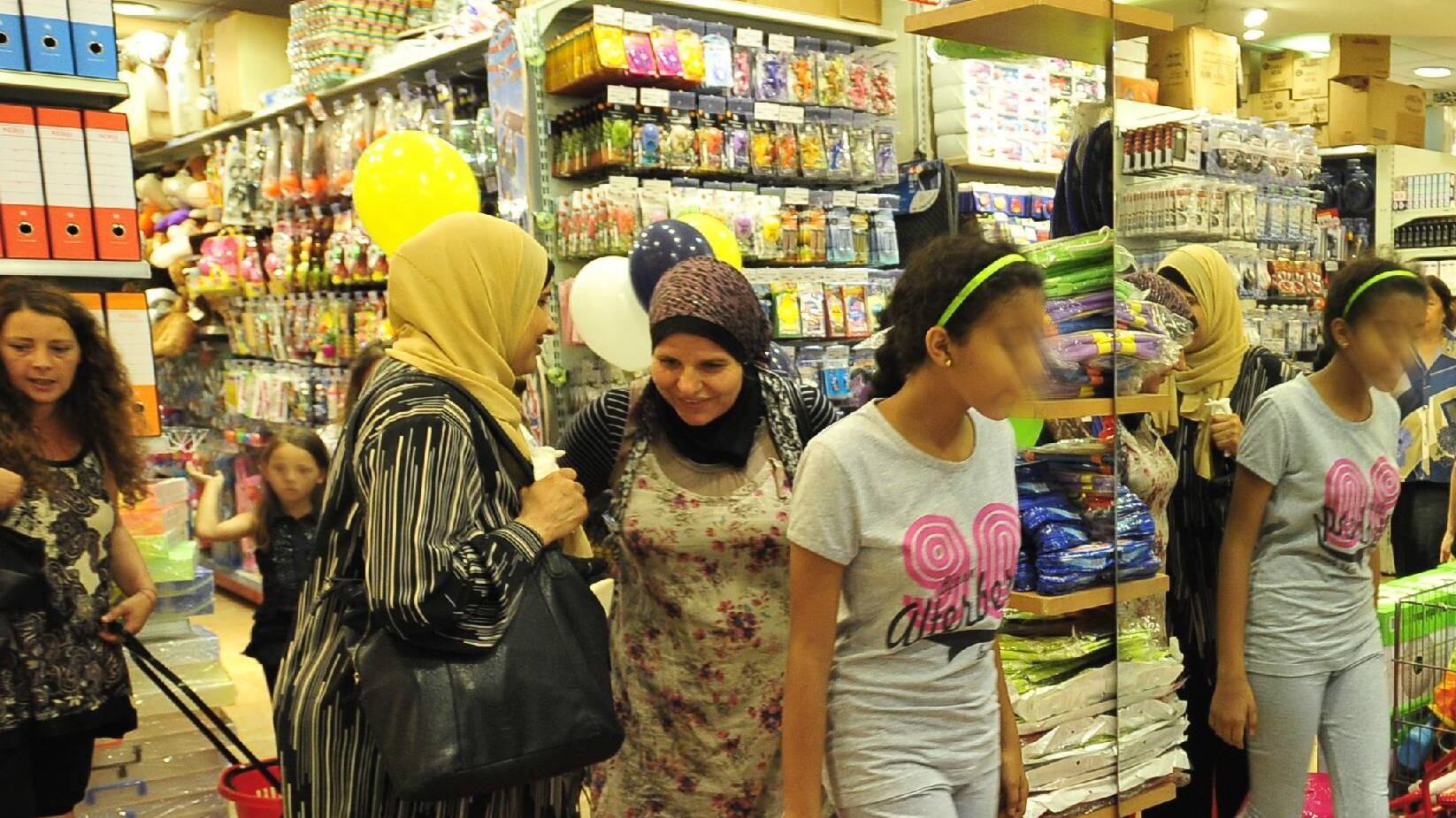 Nell'«Oriental mall» di Sarpi fanno la fila anche gli italiani