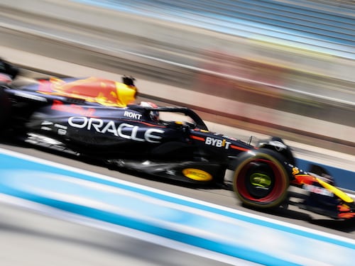 F1, i primi test in Bahrain: domina Verstappen, terzo e quarto posto per le Ferrari