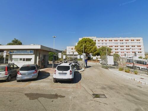 Termini Imerese, anziana curata e dimessa dall'ospedale cade dalla barella e muore nell'ambulanza che la riportava a casa