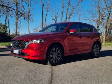 Mazda CX-5 2023, guarda le foto 5