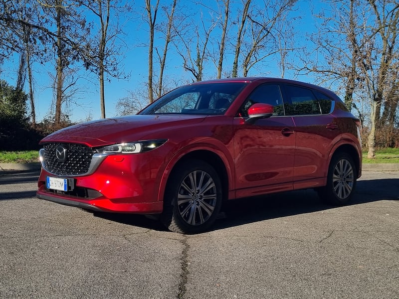 Mazda CX-5 2023, guarda le foto 5