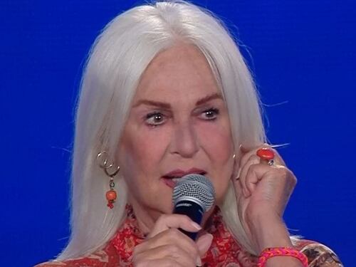 Insulti sul web a Loretta Goggi. La Venier la difende: "Doveva rimanere"
