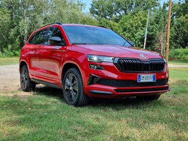 Skoda Karoq 2023: la gallery del nuovo crossover compatto 5