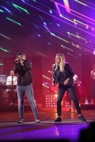 Elisa, coach Squadra Blu ad "Amici di Maria De Filippi" 21