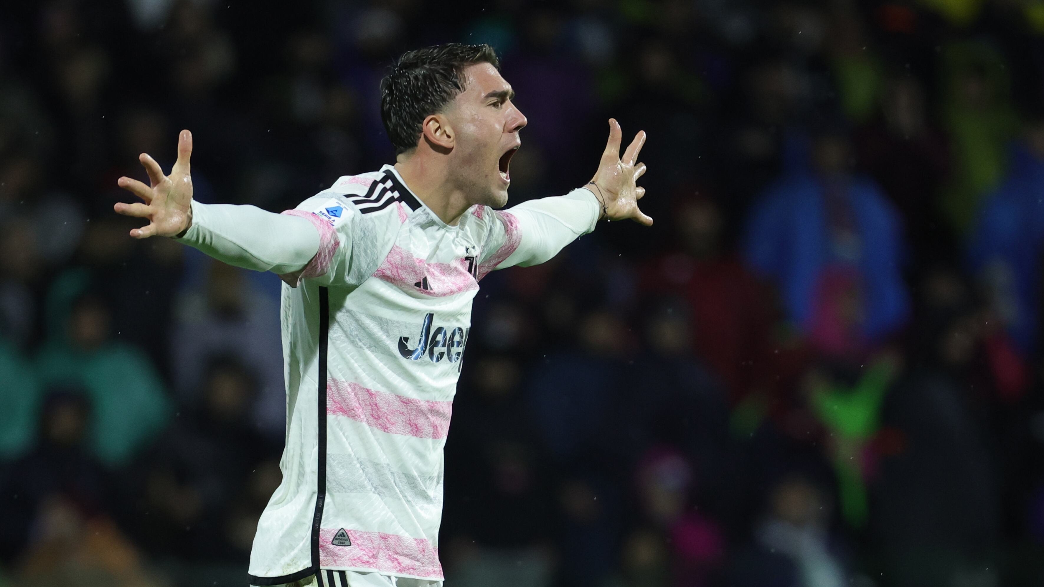 Il Milan è vivo, la Juve soffre. Ma la vergogna è il papà boxeur