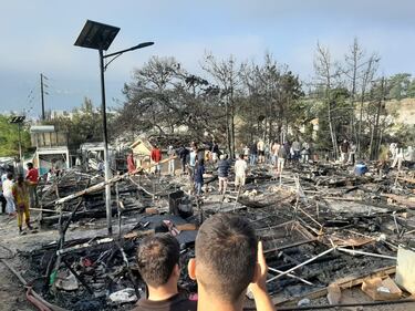 L'incendio nel campo migranti di Samos 6