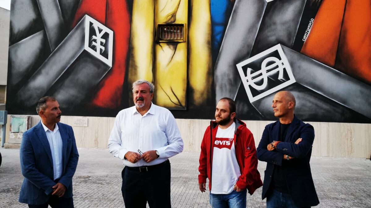 Nardò, un murales in memoria di Renata Fonte