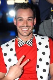 Luca Marin, da macho a drag queen 5
