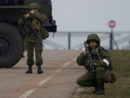 L'Ucraina accusa Mosca: "Duemila soldati russi in Crimea"