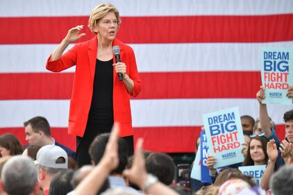 a candidata Elizabeth Warren in campagna elettorale per le Elezioni del 2020 4