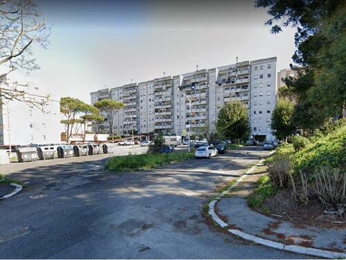 Spinaceto, commerciante rapinato da uomini a volto coperto