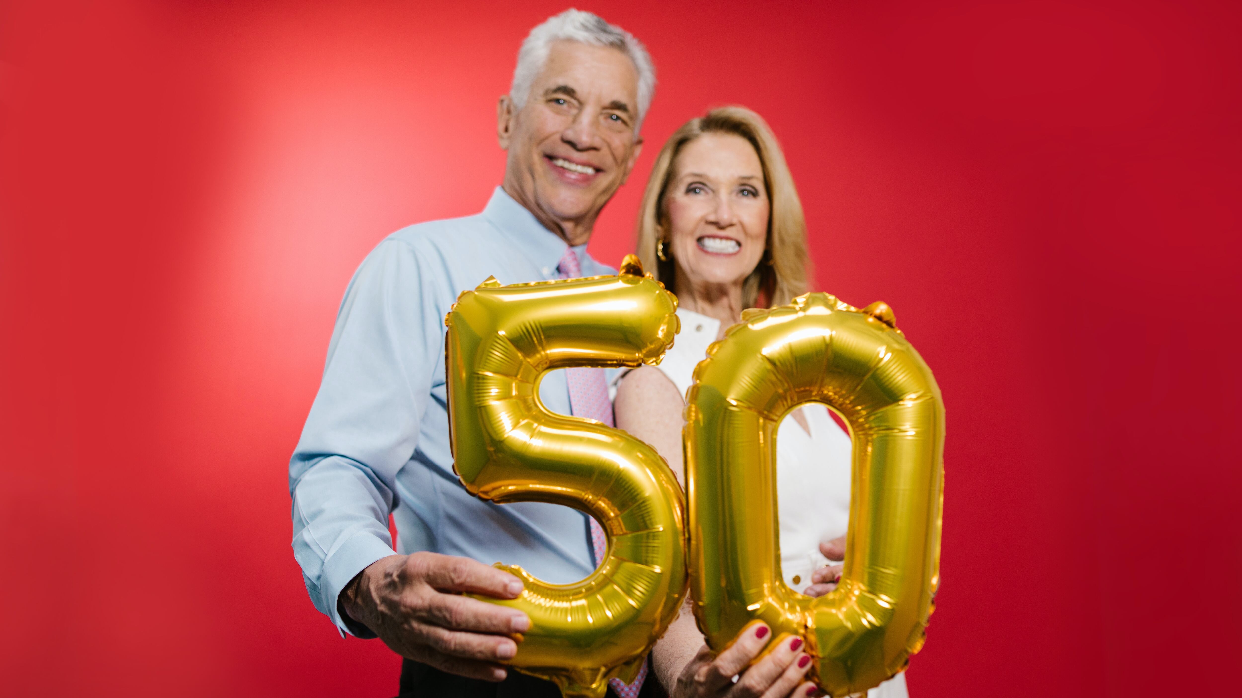 Natura, viaggi, simboli: come festeggiare 50 anni di matrimonio