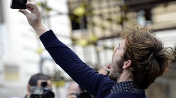 Russia, proibiti i selfie estremi