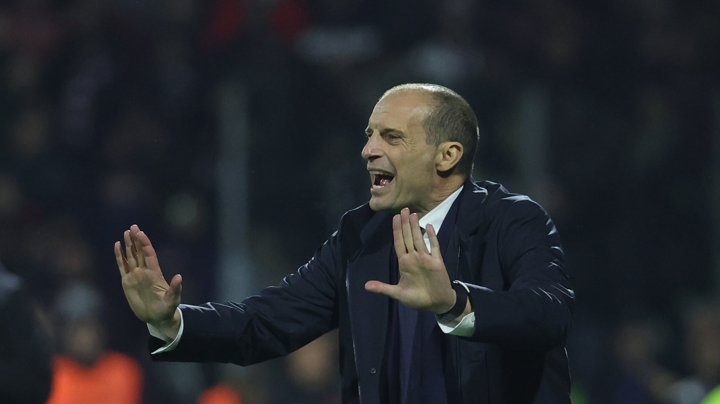 Allegri gioca a nascondino: "Guardie e ladri? Una battuta, puntiamo alla Champions"