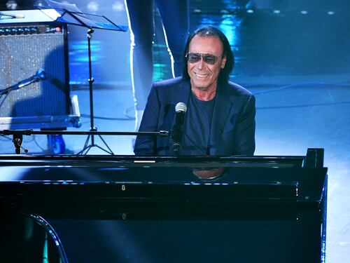 Antonello Venditti: "Volevo farla finita, salvato da Lucio Dalla"