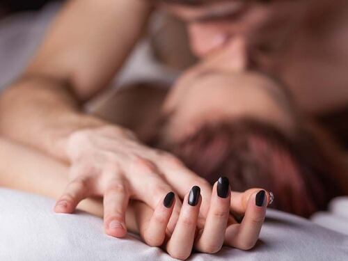 Sesso, ecco la posizione più "pericolosa" per l'uomo