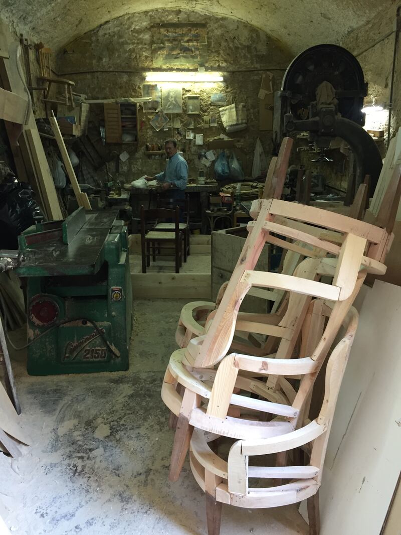 Napoli, il quartiere della Forcella 17