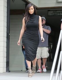 Kim Kardashian bellissima e formosa a Los Angeles 3