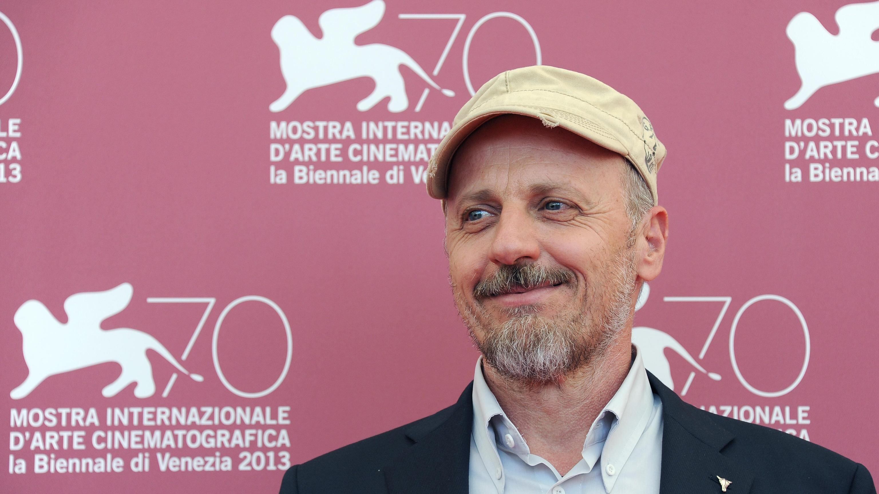 "Il mio 'Sani!' a teatro racconta le crisi che ci fanno migliorare"