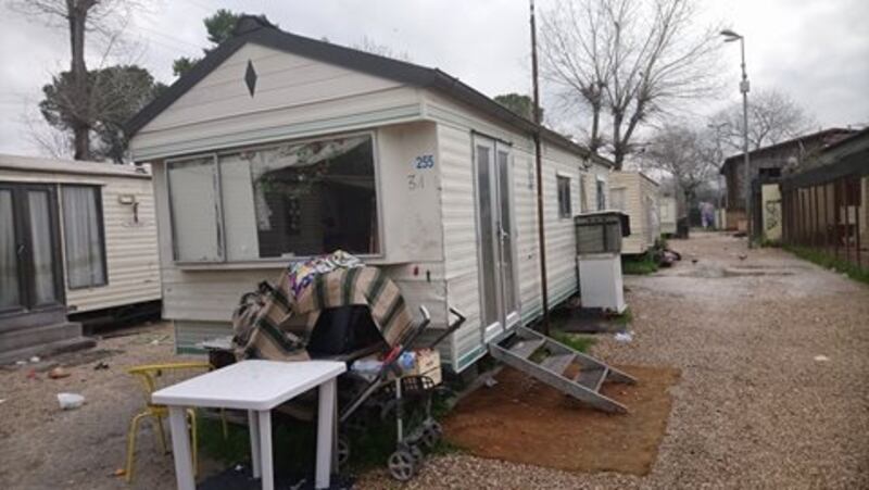 Camping River, tra degrado, roghi e sporcizia 8
