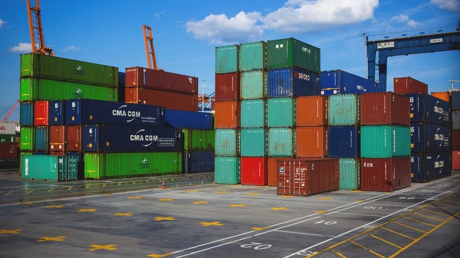 Scoperti sei migranti in un container: volevano andare in Germania