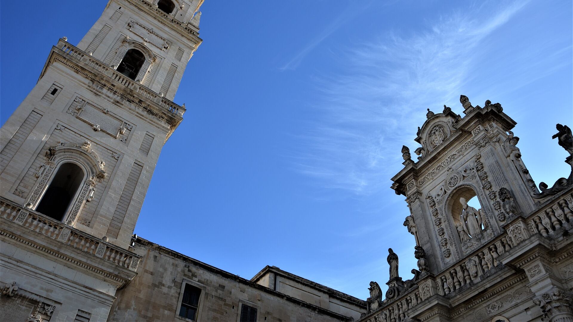 La moda riparte dopo il buio. E Dior trova la luce a Lecce