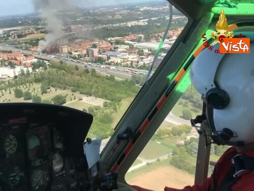 Inferno sulla A14: le foto dall'elicottero