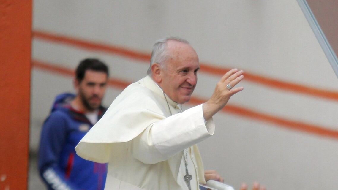 Papa, secondo giorno in Ecuador, bagno di folla a Guayaquil