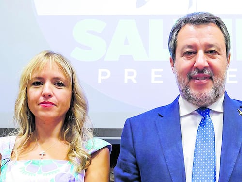 Salvini al Lambretta e corteo pro Pal: città blindata