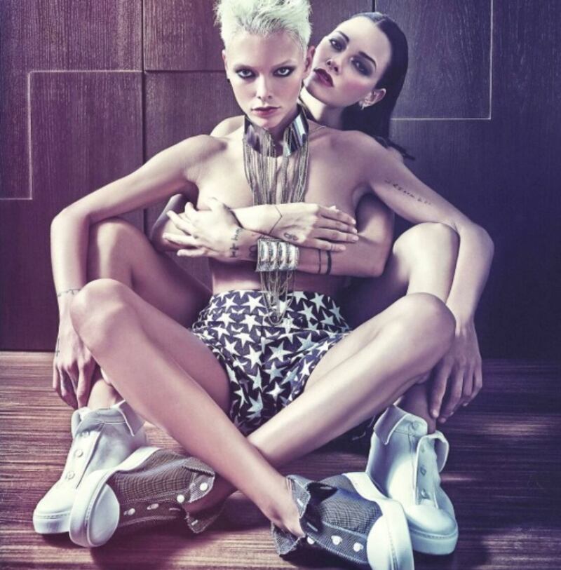 Le Donatella "senza veli" su Instagram 8