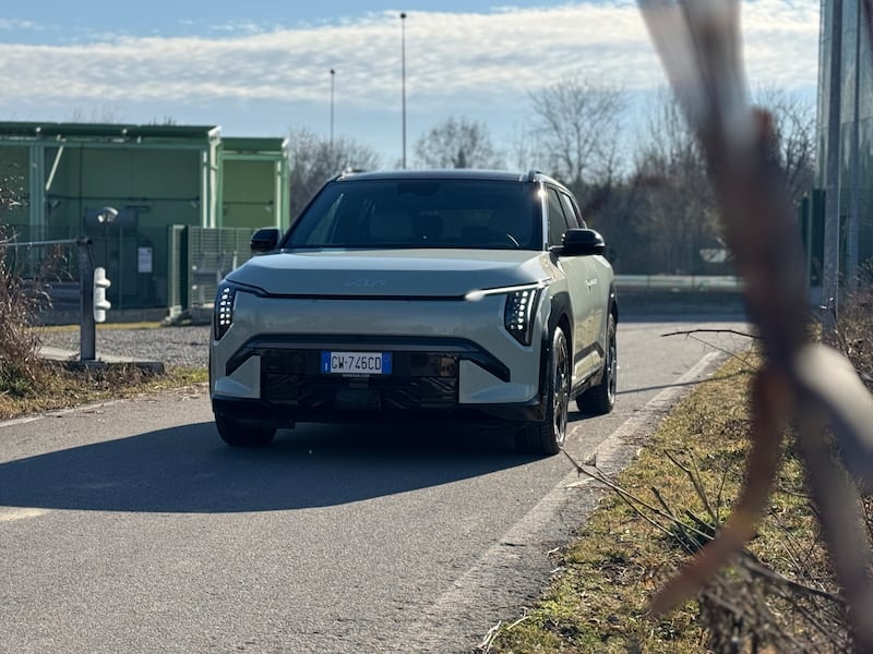 KIA EV3: guarda la gallery del nuovo SUV elettrico efficiente e accessibile 17