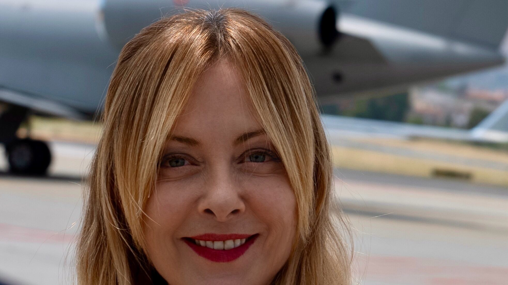 Cautela senza disimpegno. Così Meloni tesse la tela