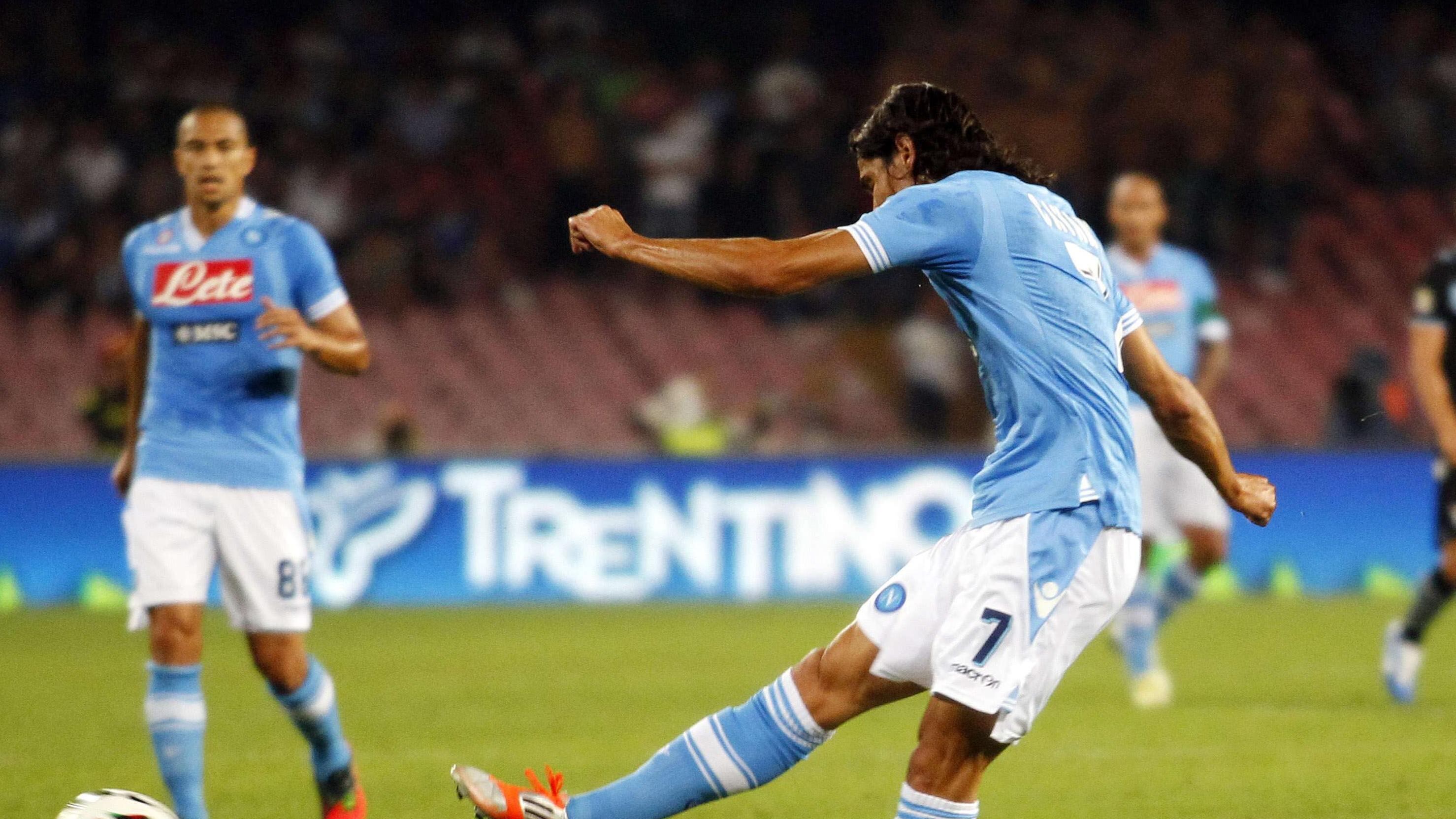 Napoli stile Maradona. E l'anti-Juve è Cavani