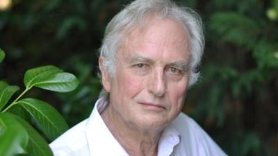 Bufera sullo scienziato di fama mondiale Richard Dawkins: "Deride i trans"