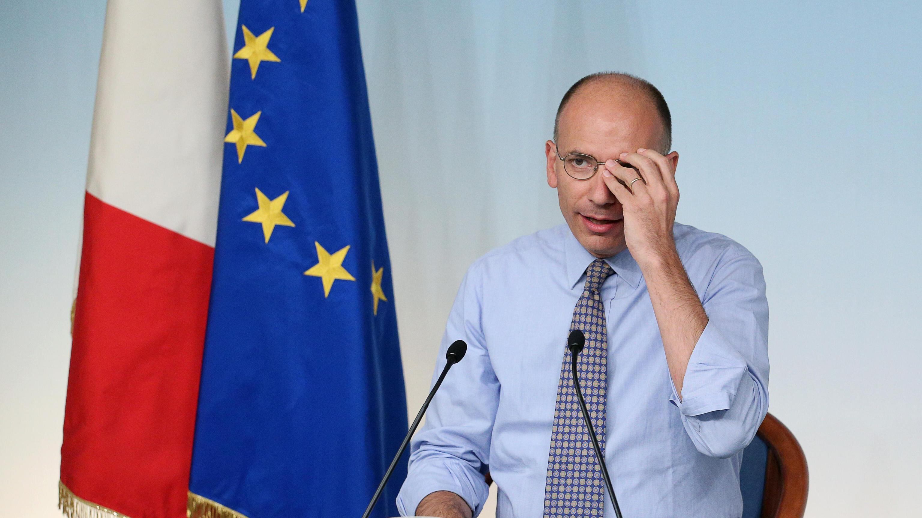 Il premier naviga a vista ma disinnesca la mina Renzi