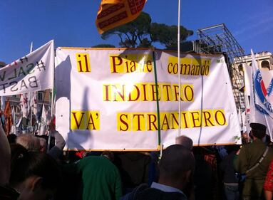 La piazza di Salvini 16