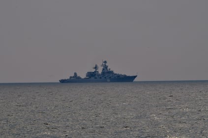 La nave affondata dai russi nella baia di Donoslav 6