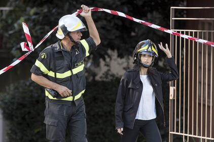 Il siparietto della Raggi sul luogo del crollo 1