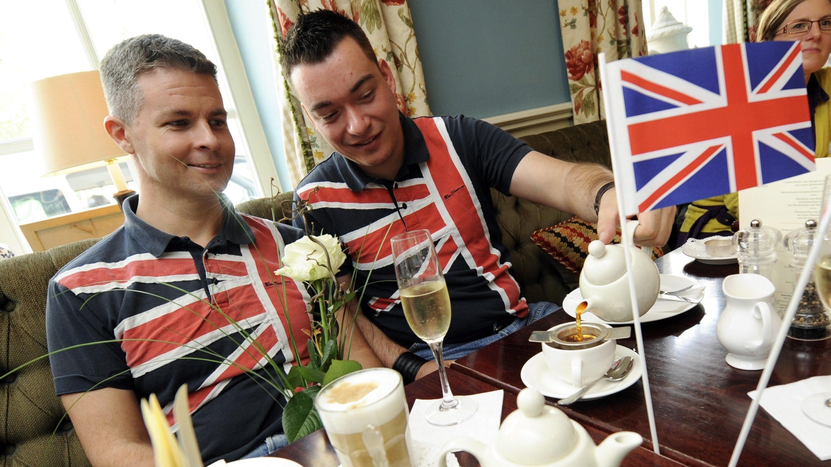 Comprare solo british La scommessa (fallita) di una coppia inglese