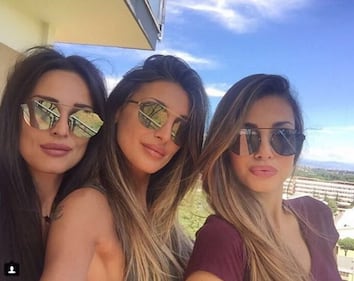 Sorelle Buccino, un'estate hot 4
