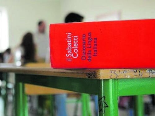 Maturità, via alla prima prova. Vietati telefoni e smartwatch