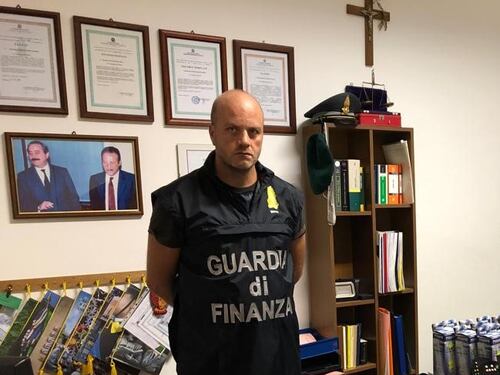 Prodotti pericolosi e privi del marchio Ce: sequestro a negoziante cinese