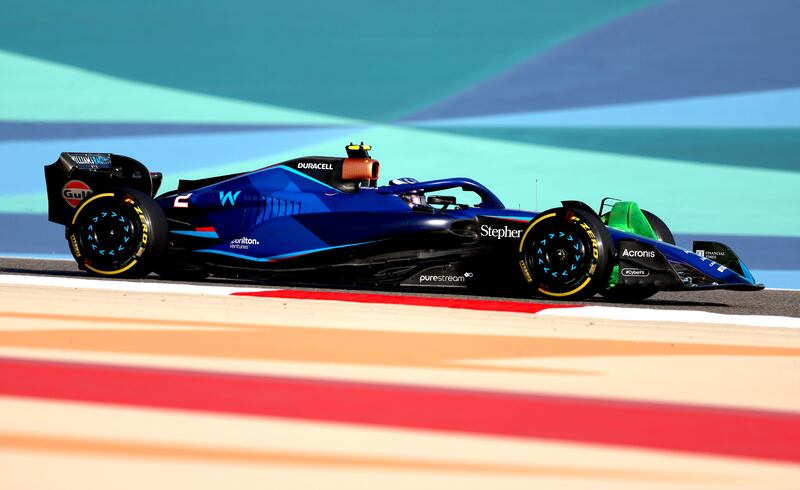 Formula 1, primo giorno di test in Bahrain: le immagini più belle 18